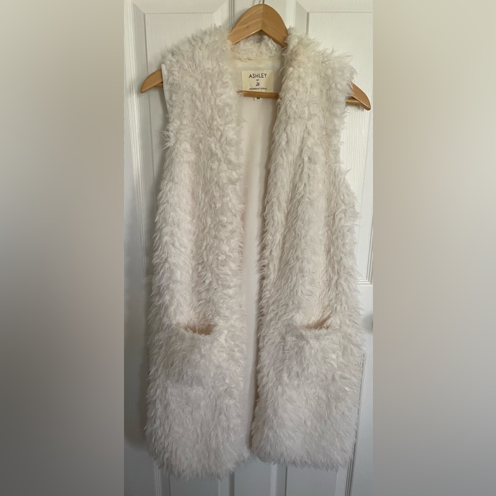 Off white polyester shaggy longline vest size medium